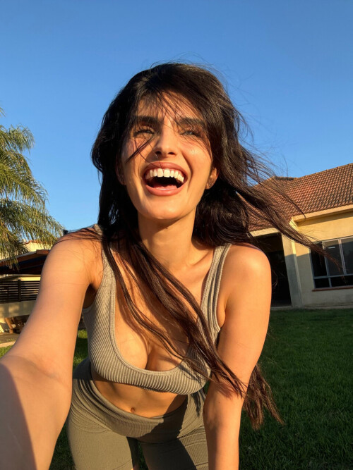 960x1280 b5f9531a9dca9e818f9f6cdc4fa23c2ae987c984c6304238