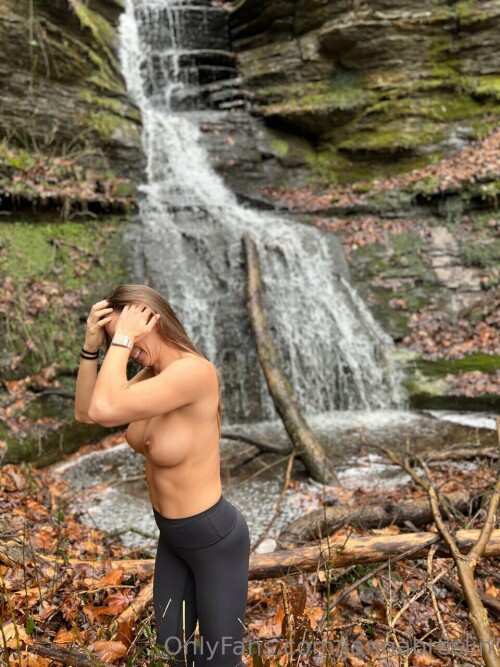 960x1280 c73c2a679188eab20e09251e6e9496a77858c570466d9ff3