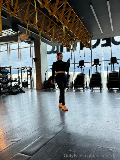 960x1280 ce3d90871e2043967f8be2f80a4ad0802456601bba7768e9