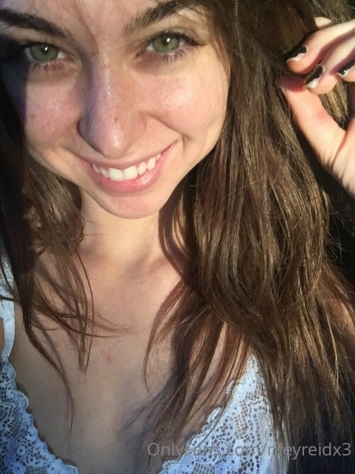 960x1280 da34ceeda8b8e9921c3e098764476730