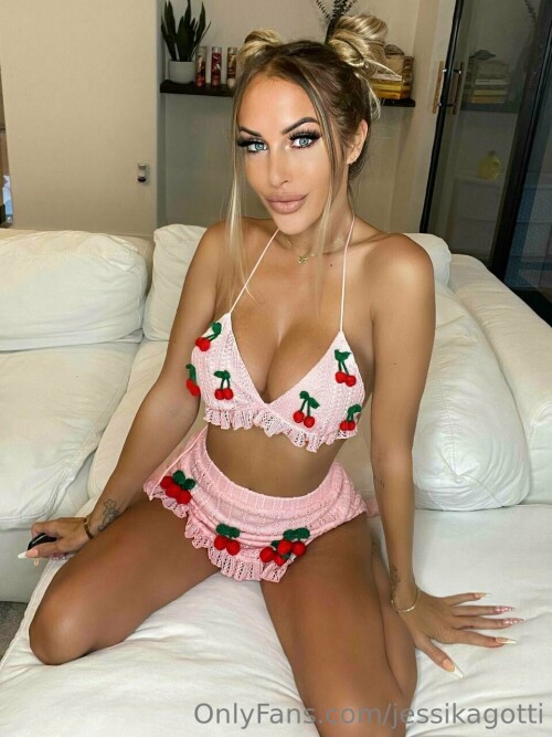 960x1280 e55dd6005cdffb6cc42917fe38b5642688775cd0600134d8