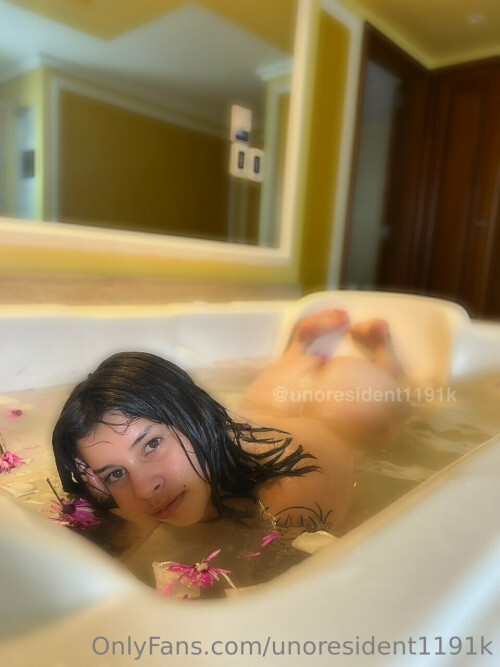 960x1280 f81ad6bfbb827d816418982e9f9911a5