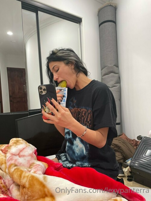 960x1281 865afacaf6a9c5710261db528bcec547