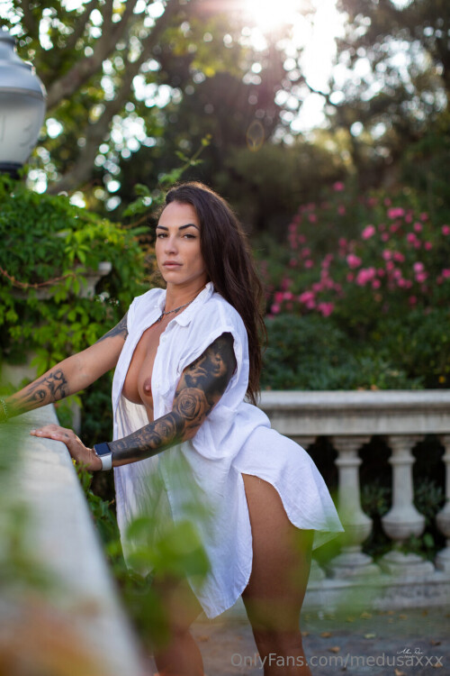 960x1440 b61411e62385d3bb7c2175cdb3237de85e26b148f4ed3204