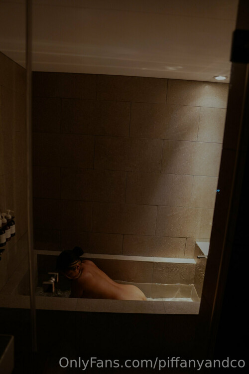 960x1440 b70698237e30210024bceefba530d76b83d0fbf3cffe536f