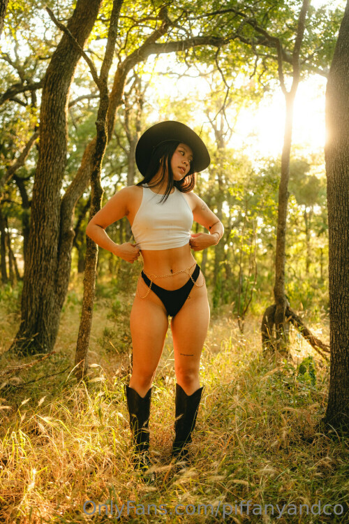 960x1440 c12b51a0fa20020e4a60e937db1115177e3c9b928f6db882