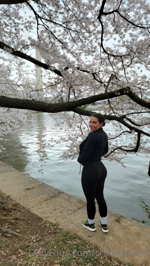 960x1706 e0c97f8f0867c58f34bd502936588e75