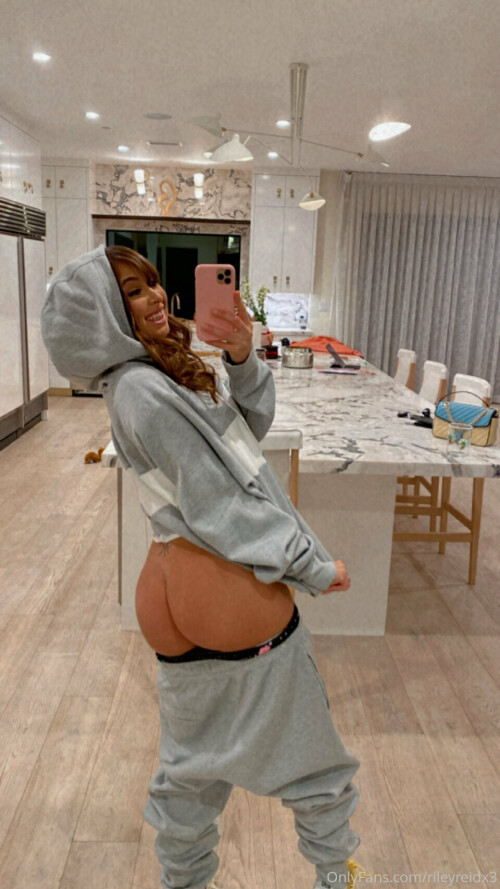 960x1707 223e18a3497536cb1741376e0dcea937