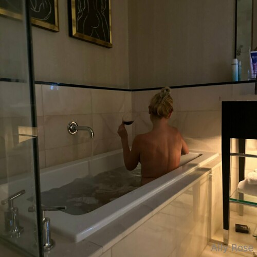 960x960 7e068f219329222e256a67eb55582bab52d6381d4205cb1f