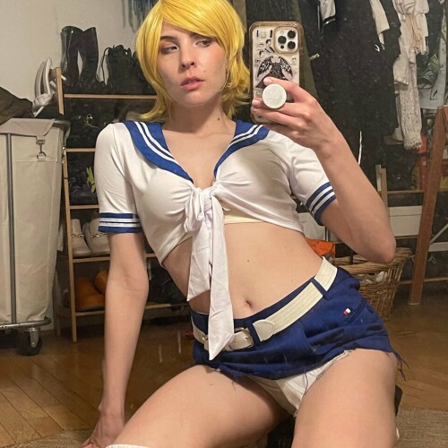 960x960 d5858f15aeb64d8da7c616674ce151a6