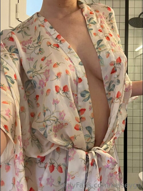 967x1284 e7d1e0afc9454e7b14cebb74fb568138d1a5845e2e92a0f9