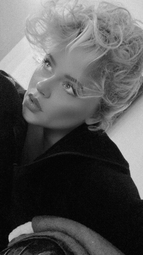 97A7717B 02ED 4D90 BFC8 187ECD71F6FE