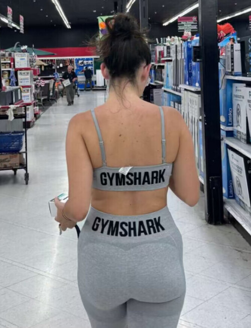 983DFDBB D6D9 4D6A 9DD0 18763711ECE9b70884bb32aec612