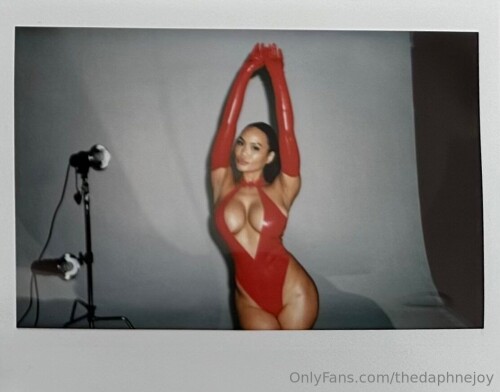 99377458 c95c 4858 b0ed 7ed26b8d36e47d1882e89d7bf526