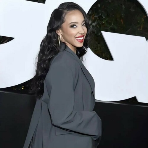 9B3BCB20 2FB2 4A5A 853D AA06603BDA8C