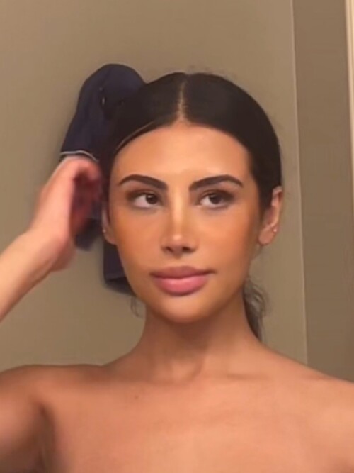 9B90FBFB 7544 4B17 A67C 43ED400DE74D