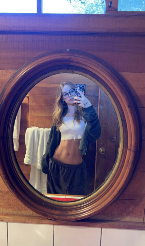 9D51C4C9 4C10 4D29 8D54 8B33C76A7E84