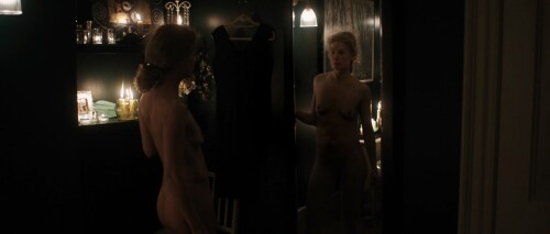 A.Private.War.2018.Rosamund.Pike.01596a0cd9131716da