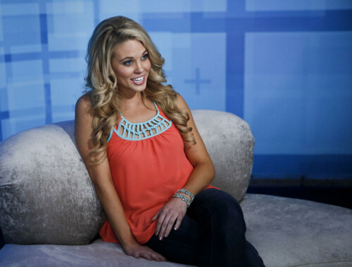 A00042E6 C848 4DC4 BE25 F66953AFA13E