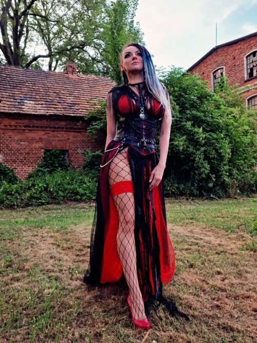 A0B0273D 2A1D 4233 BADE 8E08AC5E6A13c70b79259a344ee7