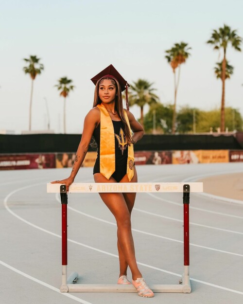 A0D821B4 3A03 414B B118 F19F87413F9B