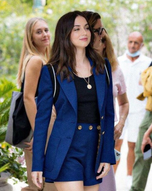 A21B6EDE 8E1E 43C2 B759 6EBE10FD886D