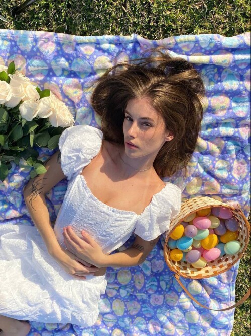 A5BDEB80 F7C7 40C1 A81E DF73C497EFF5140084bab6f9d0f4