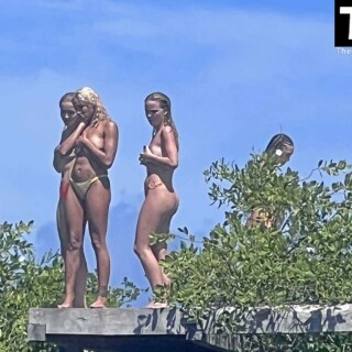 A62D720A-4272-40D4-96B9-14C47807E304