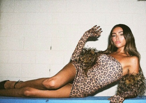 A7059CCC D92F 4D32 B3FB 469C97E12B4E