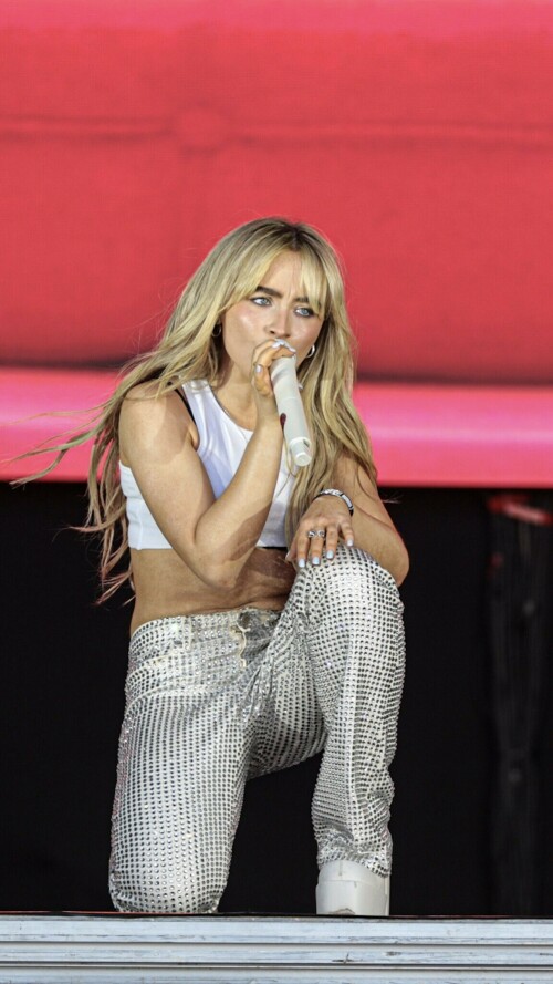 A7B28FBC F00D 457A B31B FF1568422D2E01e9fdb0aaad4eae