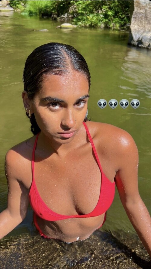 A8B52ECF 6835 4A59 985E E4F19DC9F8F69db58dc0c64b1033