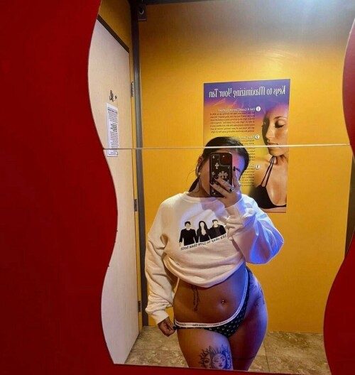 A94106DB AAB1 405E 93DE D847D81955D6