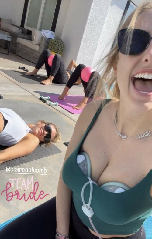 A9CC612A C000 4026 B2B1 D6A6E44AA002