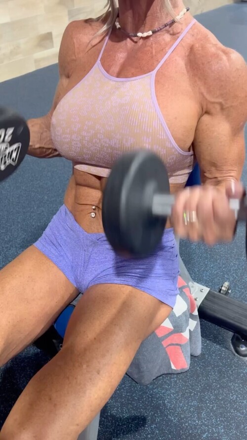 AA4F05F6 9DB2 4999 BDC2 D0FEDB9D7706