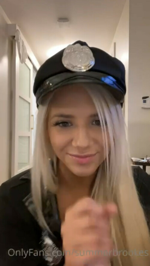 AB8801EE 5A89 452F B351 9C6D96451EF8