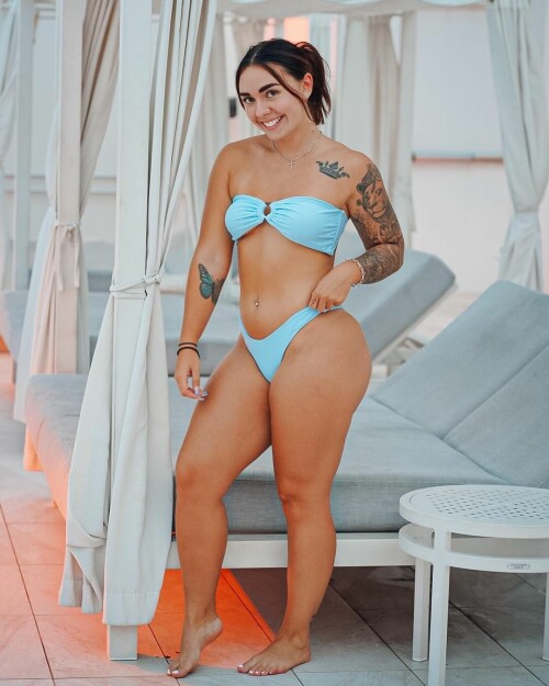 ABCA80D7 7BB0 487E 8E50 C555A17E394E