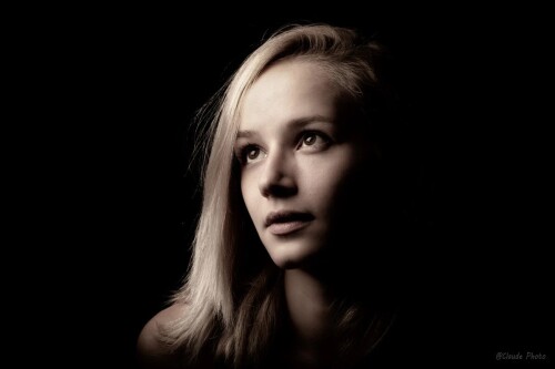 AD 78528a4331f7f93cf