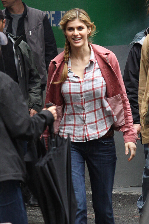 ADPJseaofmonsterscandid01086e5e2ab3c9b3aa1