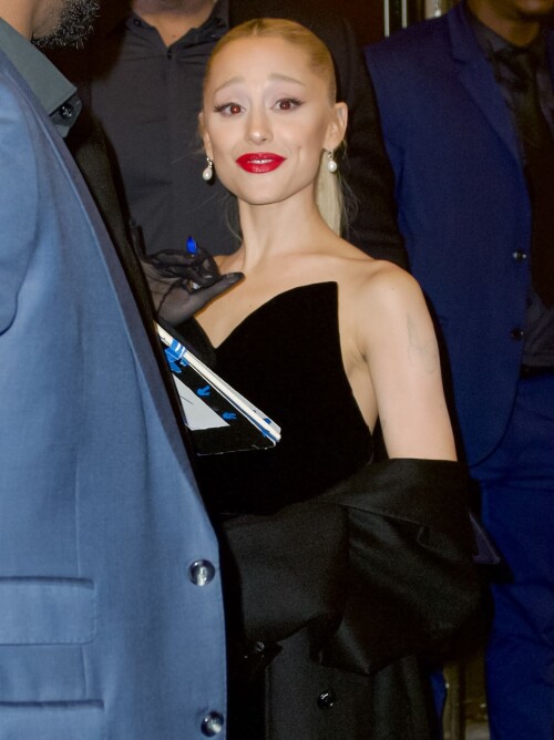 AG 834348e91c5382755