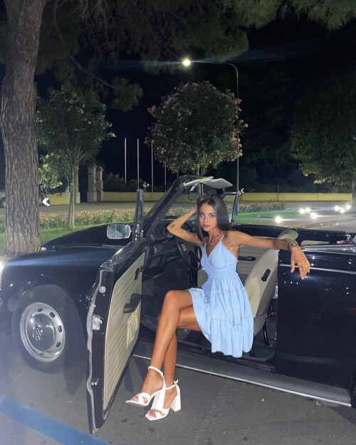 AHR0CH417af81bf40a5f848