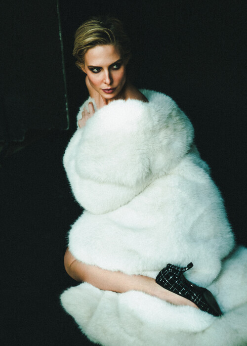 AK1 2567 Editbca681c9c08e5efa