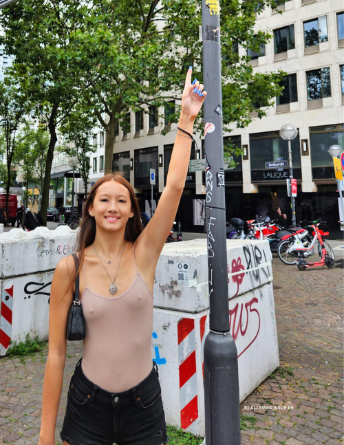 ALESSANDRA_LIU_PORTFOLIO_Alessandra_Liu_AllyMag_Portfolio_Magazine-2_82e43138876387b797