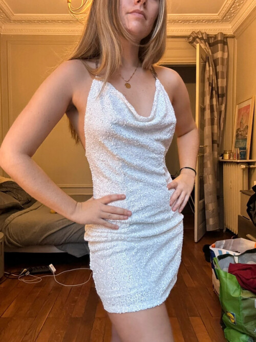 AM 1210079a6249bb7c10