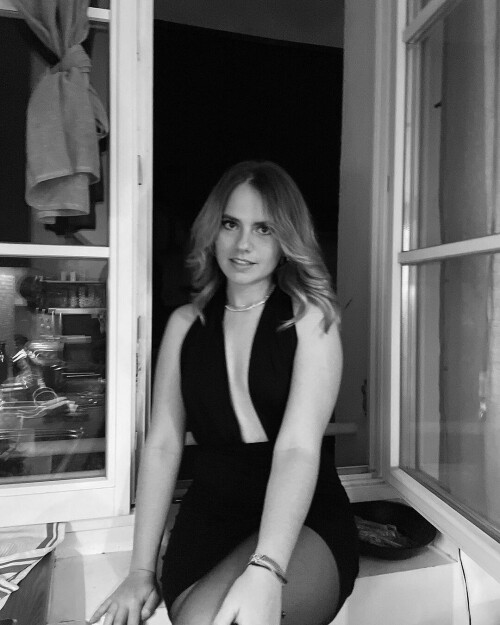 AM 36d2308f8aec979f97