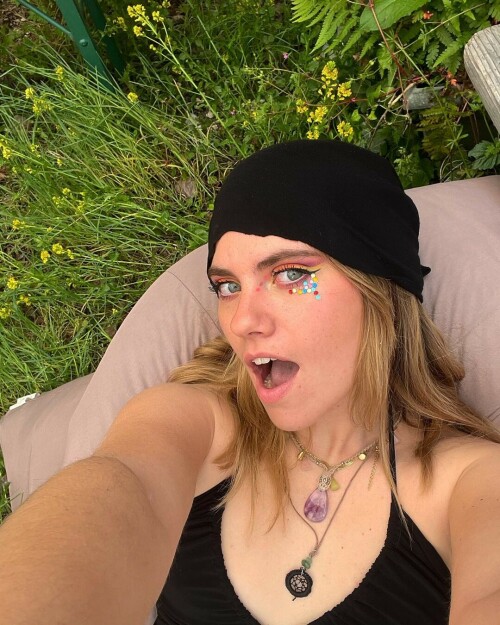 AM 401f32341542c52906