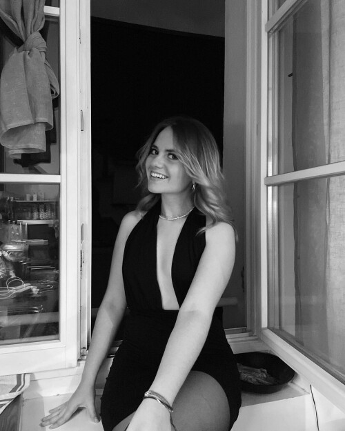 AM 4183e0d25f029a37e3