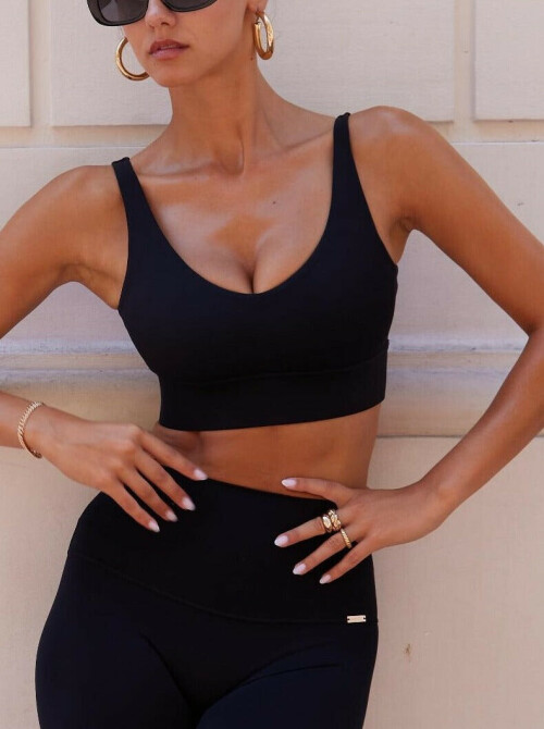 AMADA1156618584fe88edbba6