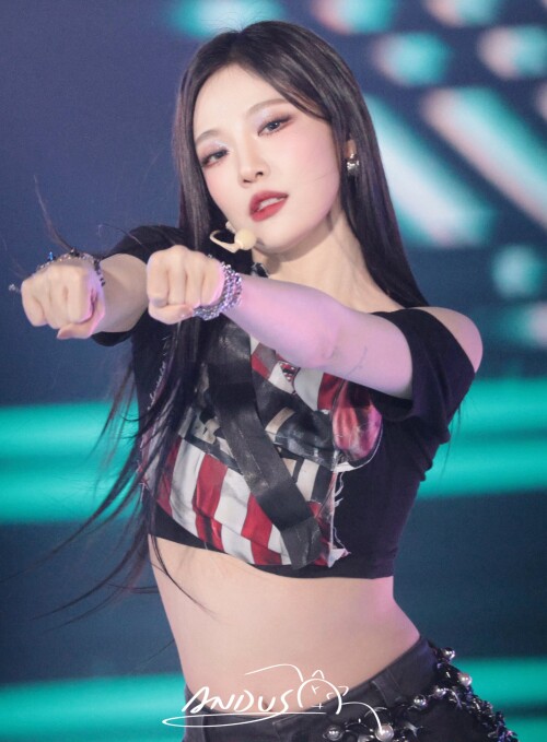 ANDUS 1875933429726126381 3c231a744ccc6e711