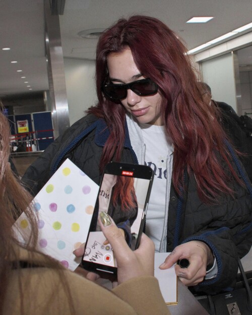 AP2332259344634896b95d3a04f4f0a4