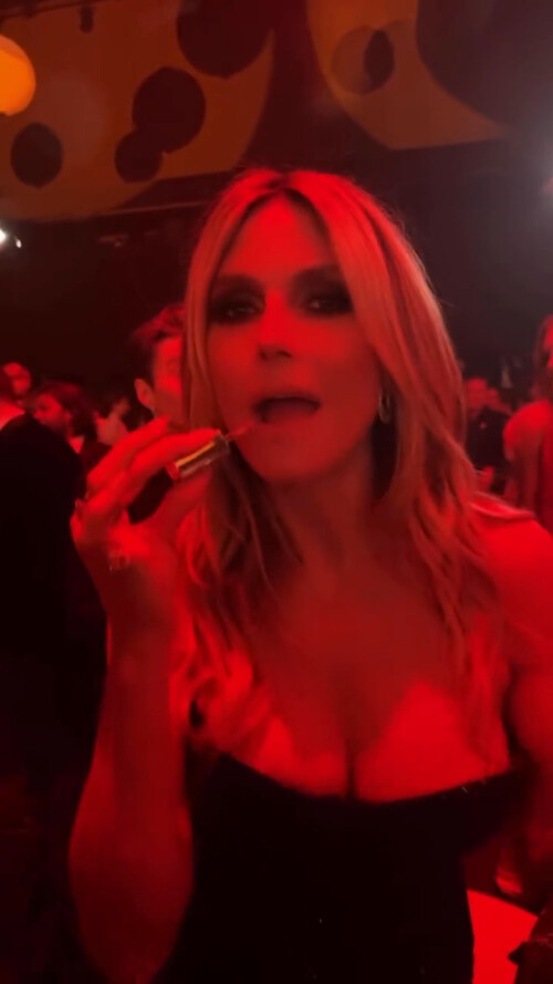 AQMalJ0NCS2blSTfLUyPjP d kQEFaJH5gLm0Da1b6829611176538a0b